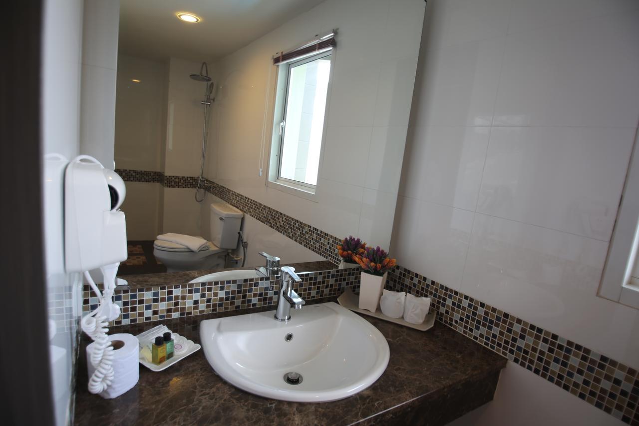 Trebel Pattaya Hotel Екстериор снимка